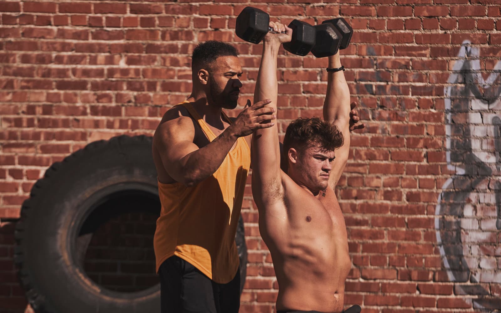 PHYSIQUE & BODYBUILDING COACH